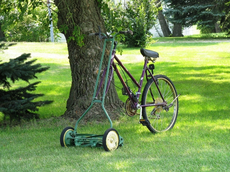bicycle lawn mower