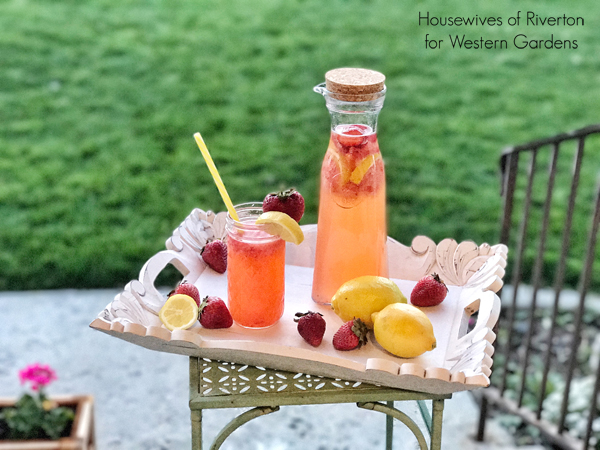 grow your own lemons and strawberries for this strawberry lemonade recipe